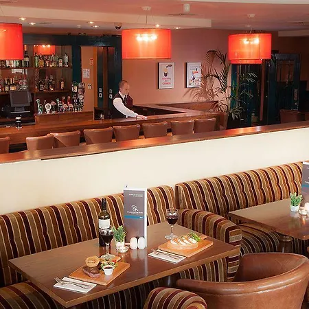 Park & Leisure Club Ireland Hotel 4*