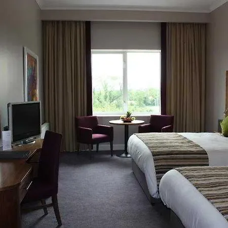 Park & Leisure Club Ireland Hotel 4*